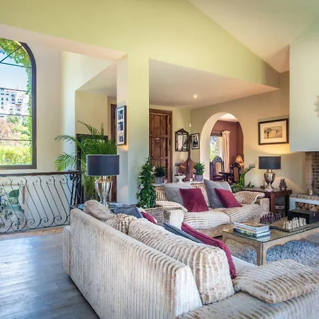 Villa Luxury With Stunning Views In