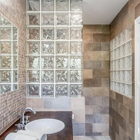 Luxury - Sleeps Up To 8 & Infinity Pool Villa *