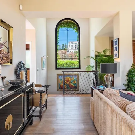 Villa Luxury With Stunning Views In *