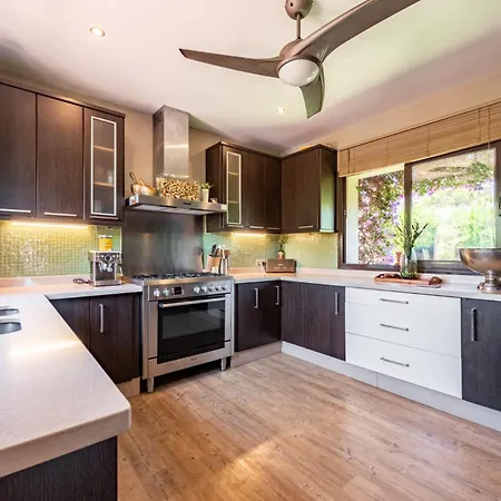 Villa Luxury With Stunning Views In Estepona